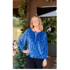 4463) Pioneer Woman Evening Blue Crochet Cuff Raglan Velvet Cottagecore Blouse S